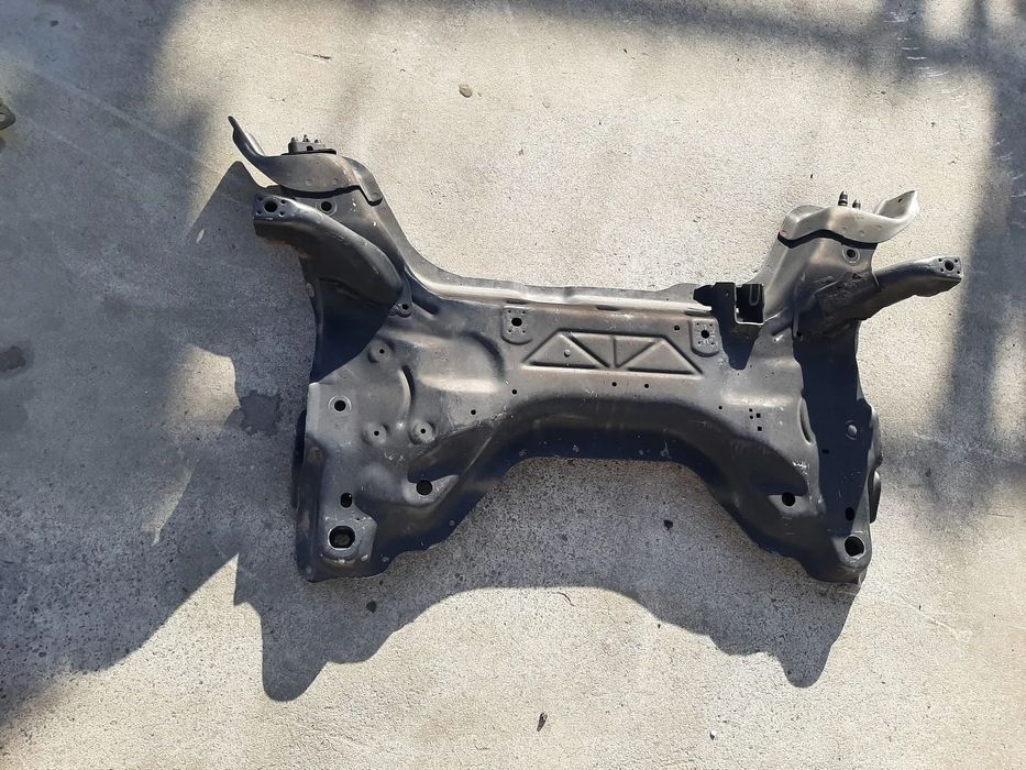 jug cadru motor  peugeot 3008