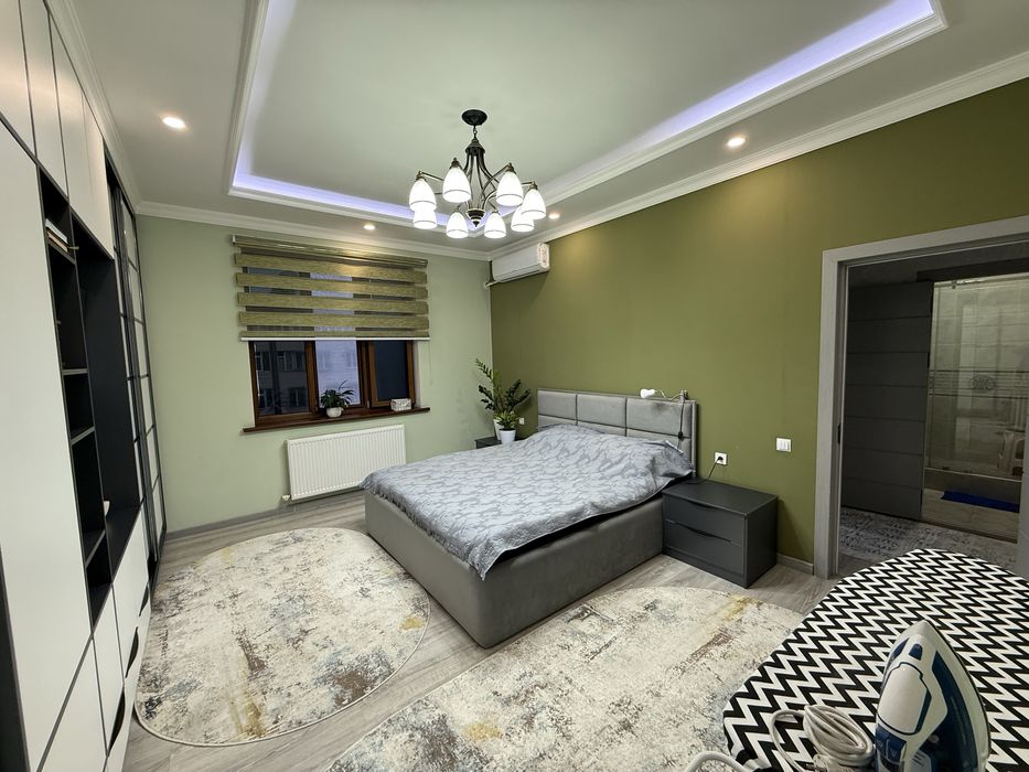 Продается Евро квартира, Мирабадский р-н, Куйлюк Массив 1 4/3/6 114м2