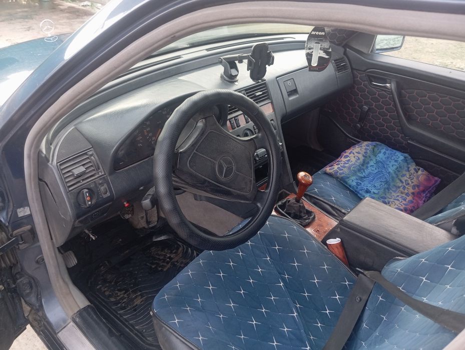 Продам Мерсс с180