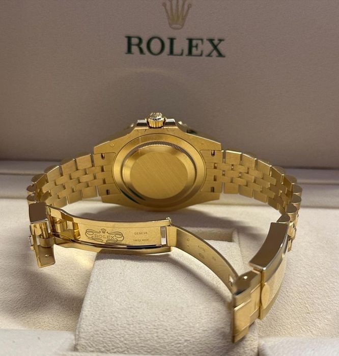 Rolex  GMT  - Master  ll  Black  Dial