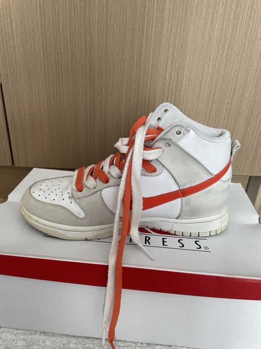 Кроссовка найк б/у отличном состояний