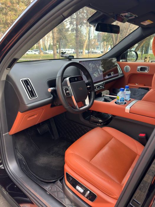 Продается автомобиль Ли 7