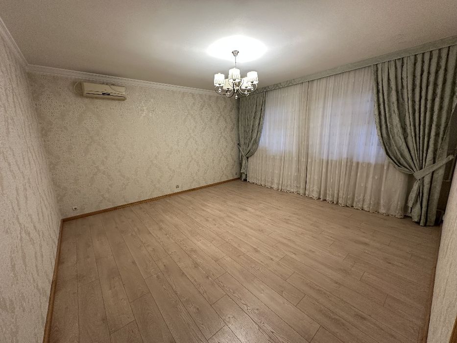 Продаётся 3 ком кв Ойбек ул Сайда Барака в центре города