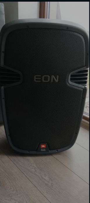 Boxa jbl 500 w ..