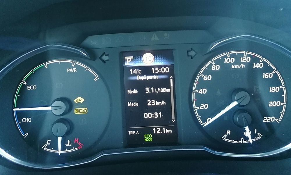 Toyota Yaris Hybrid 2019,automată,motor 1.5 benzină, consum foarte mic,cumpărată de nouă din țară.Carte service. Accept test reprezentanță