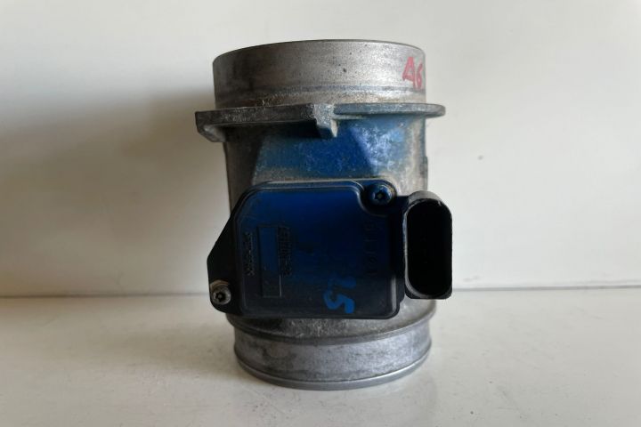 Debitmetru  0280217121 Volkswagen VW Bora prima generatie seria