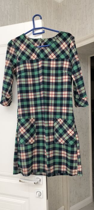 Красивая платья с карманами