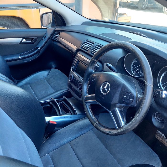 W251 На части Мерцедес Ер класа Mercedes R class facelift