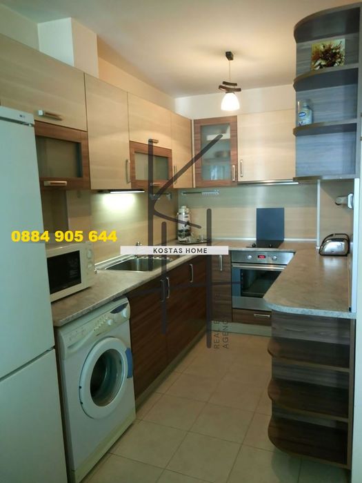 Продава се Тристаен апартамент в Варна, Автогара - 86 кв.м за 2152 €/кв.м - Снимка #1