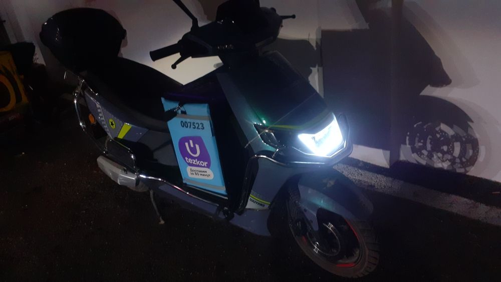 Elektr skuter 6talik 4 ta skorost xolati yaxshi