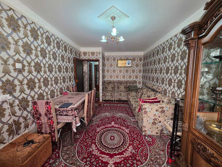 Продаётся 2х комн квартира на 3 этаже Ор-р Русалка