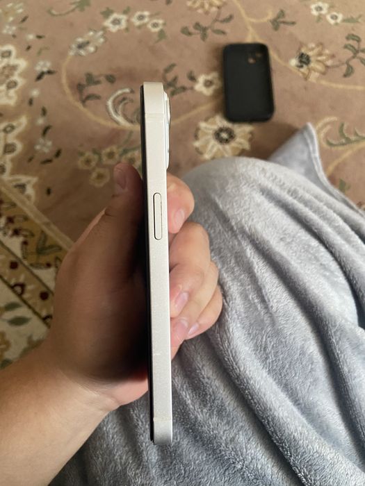 Iphone 13 ,128 гб , акб 78 % , есть коробка