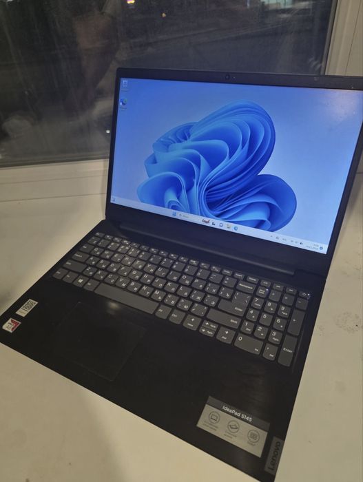 Ноутбук Lenovo мощная