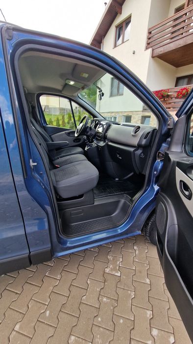 Renault Trafic 2019, extralung, 8+1, Primul proprietar