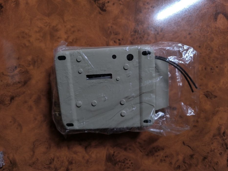 Электрический замок 1073