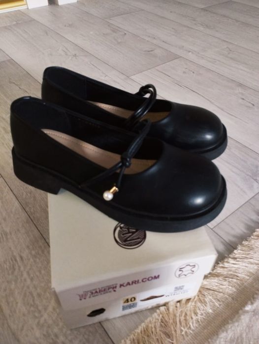 Новые кожаные  Туфли для девочек