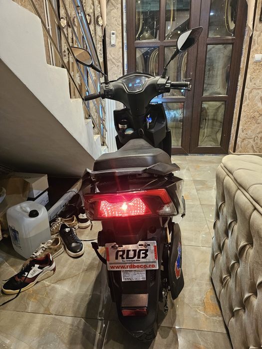 Okazie vând urgent scuter electric fara permis 36 mil