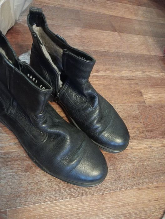 Продам зимние сапоги