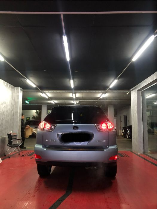 Продается Lexus rx350  состояние хорошая есть царапины итд