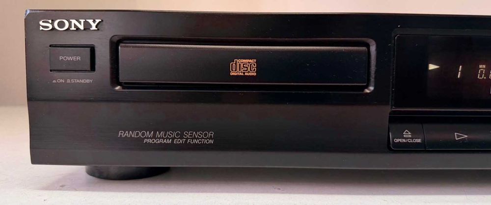 CD Player Sony CDP-309 – High Density Linear Converter – Citeste CD-R – France