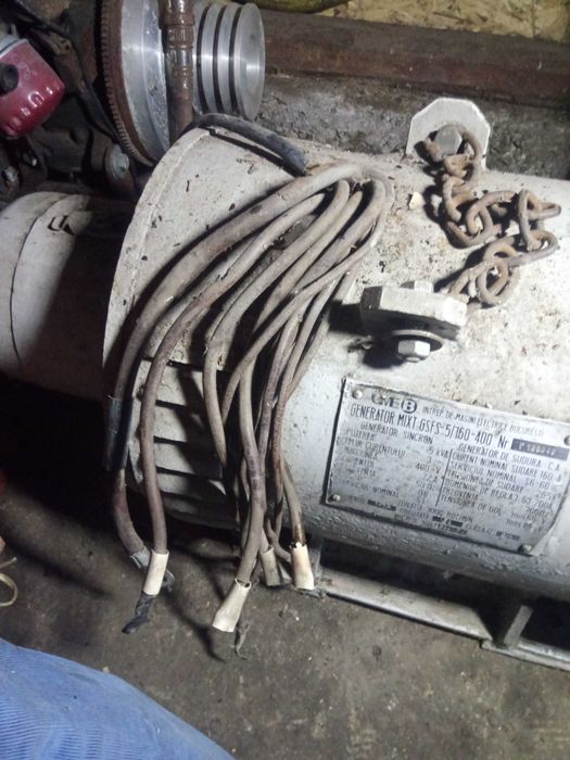 Generator curent