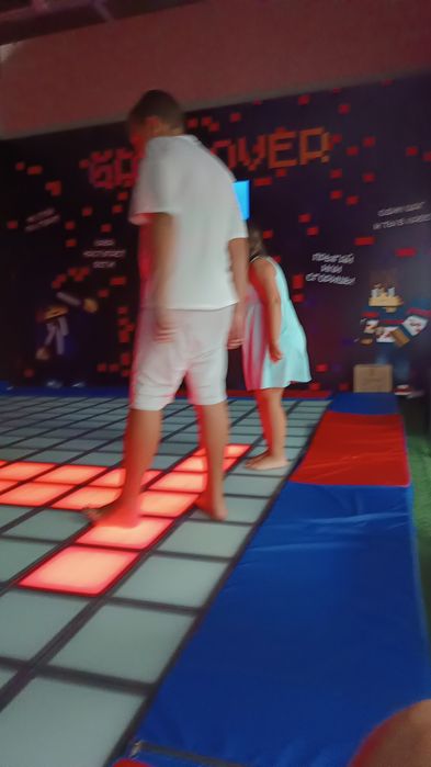 Аттракцион световой "Пол - это лава" или Пиксельрум