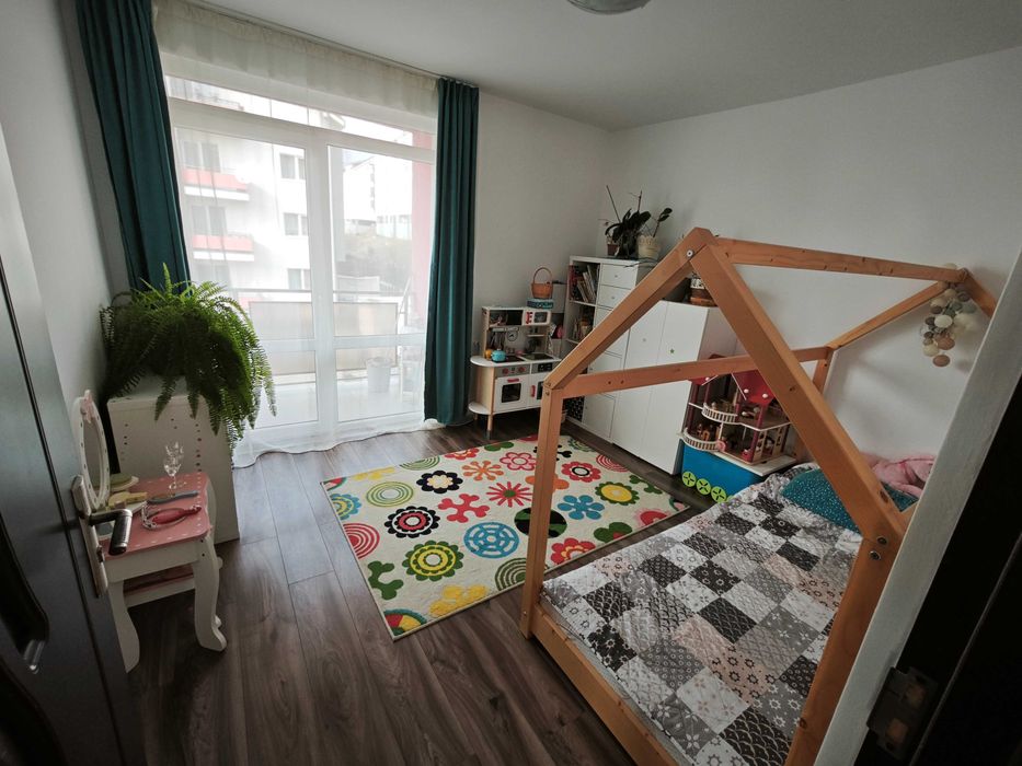 Persoană fizică vând apartament 3 camere – zona Regal, Baciu