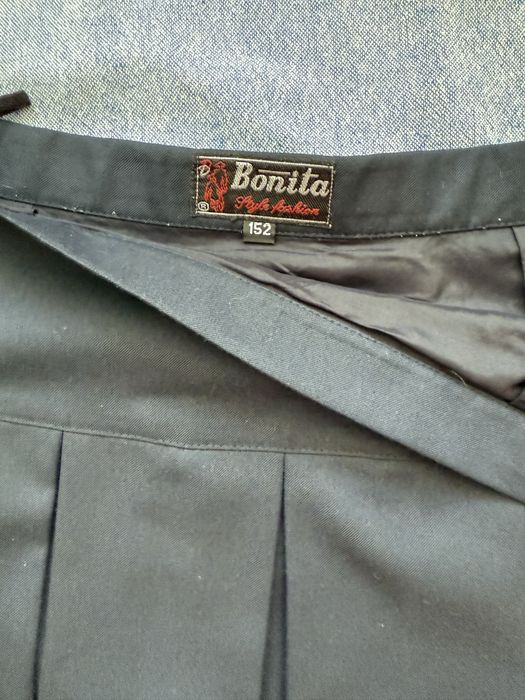 Ученическа пола