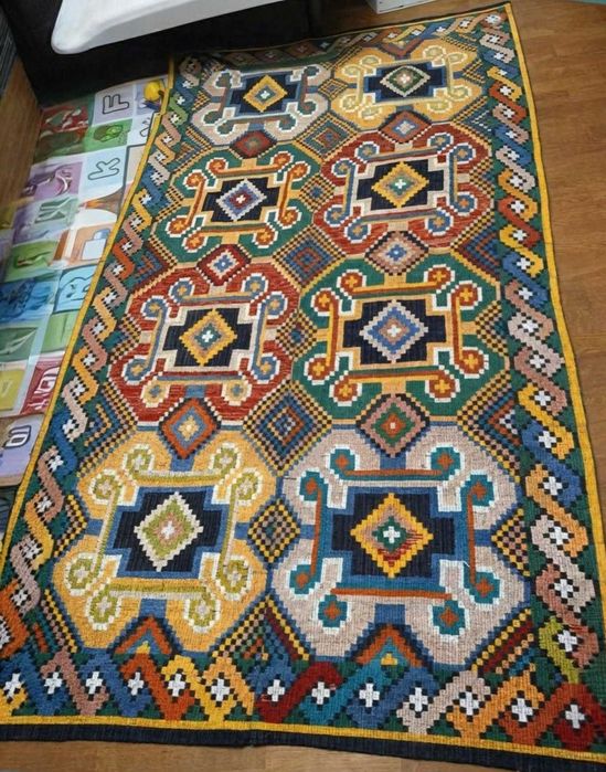 Covor românesc din lână cusut manual–(2.83m x 1.63m) sau set 4 covoare