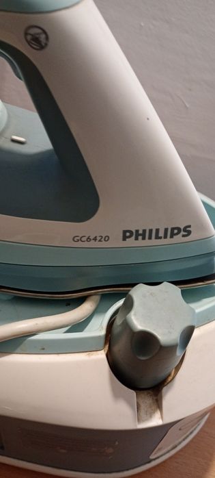 Statie de calcat Philips GC6420