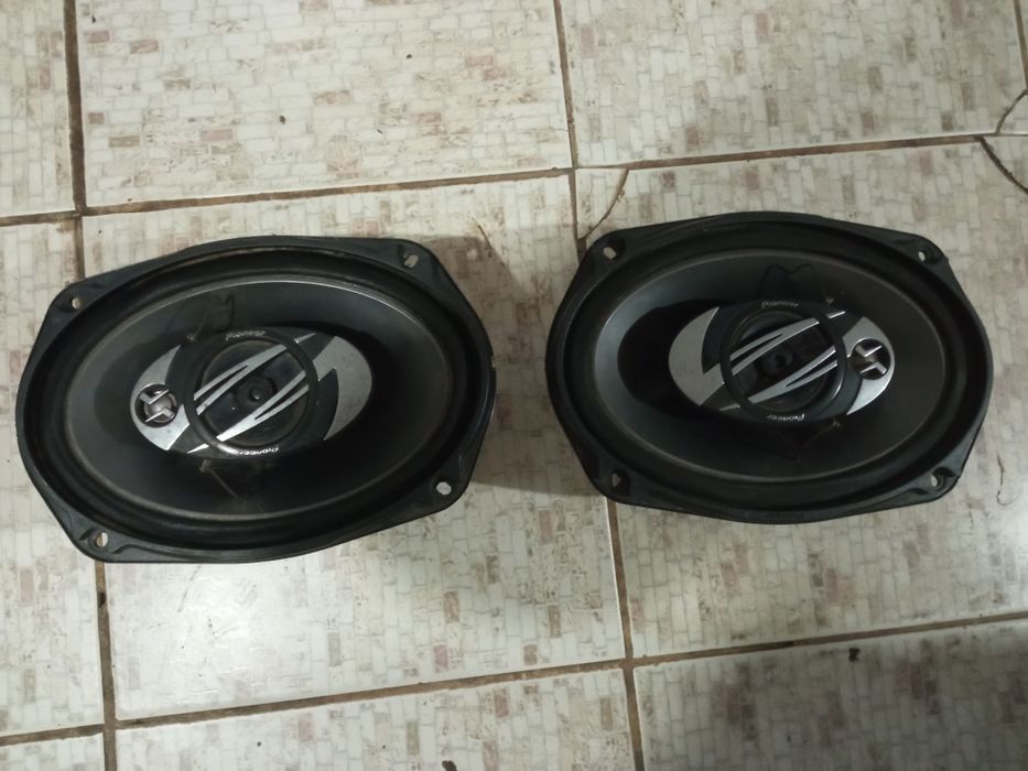 Тонколони за кола pioneer