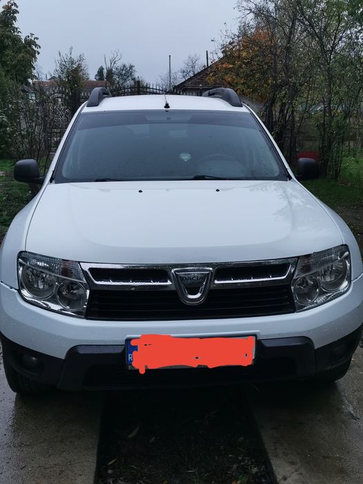 Vând Dacia Duster 4x4