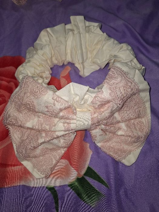 Продам уголок и бант на выписку