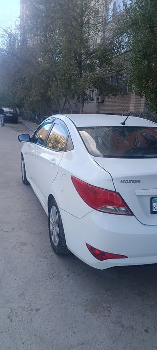 Хюндай акцент 2015 г.в.