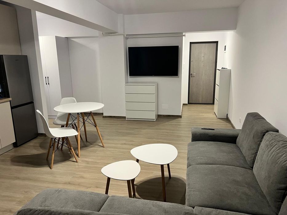 Studio de inchiriat