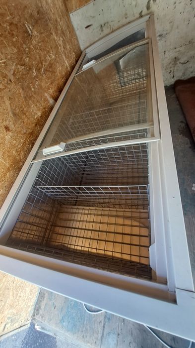 Морозильник продаётся