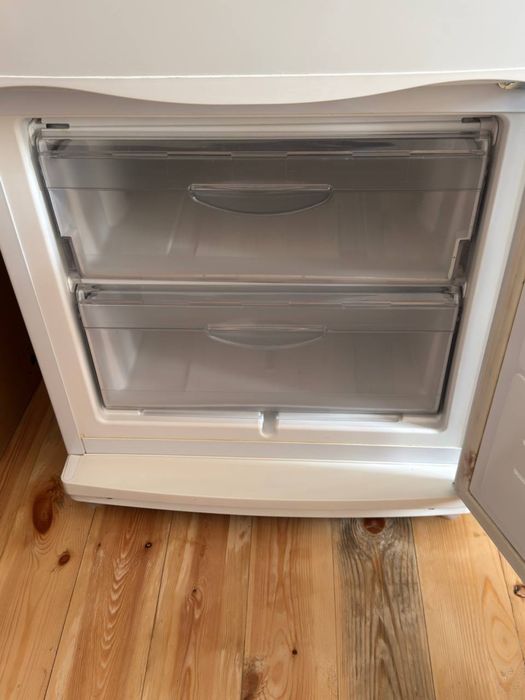 ATLANT xolodilnik sotiladi!