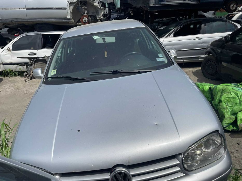 Голф 4 1.6 на части / Vw golf 4 1.6 i на части