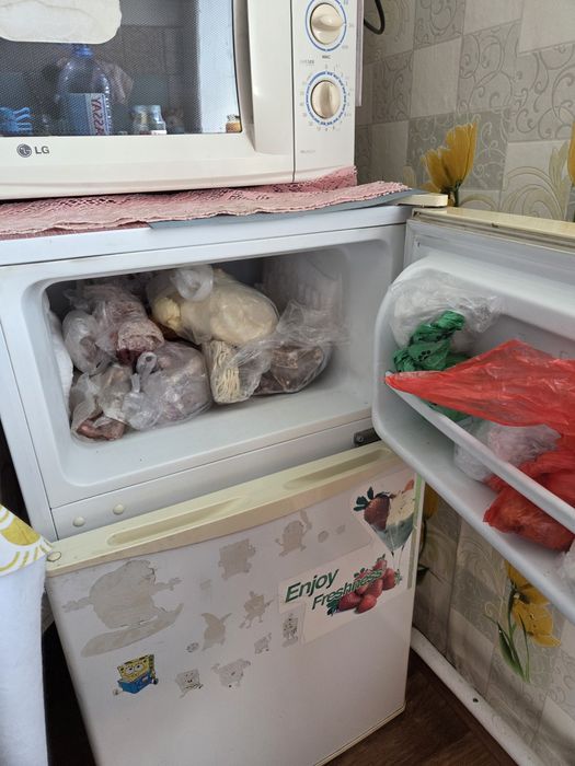Продам холодильник