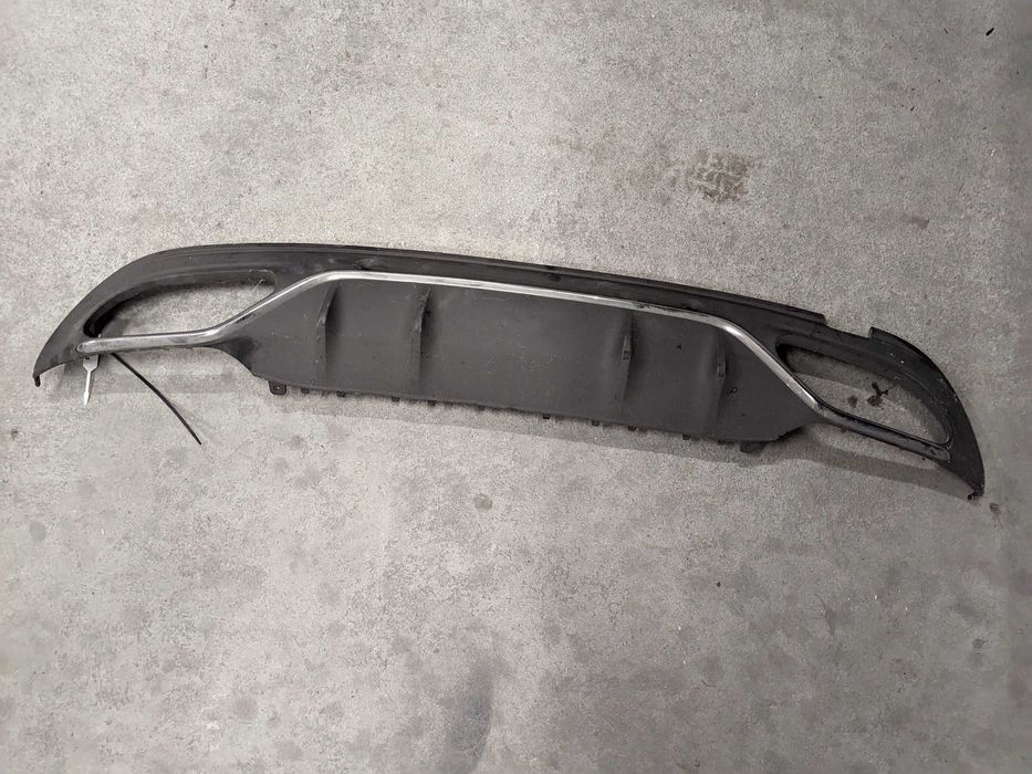 Дифузьор задна броня w205