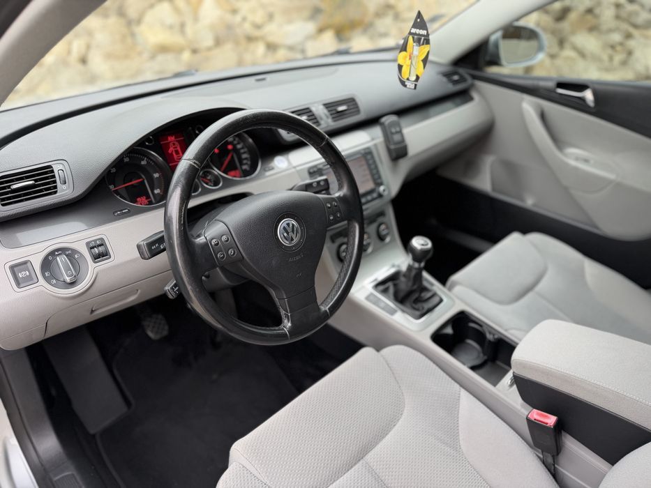 Volkswagen / Passat 2.0 TDI Comfortline