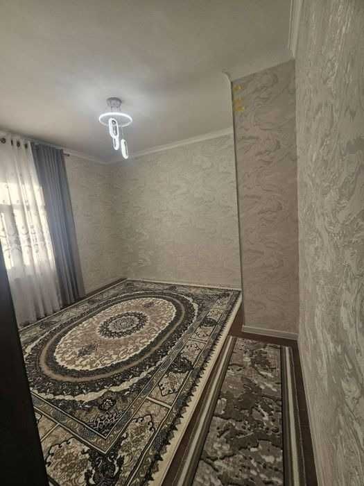 Продаётся 2х комн квартира на 3 этаже Ор-р Нурафшон