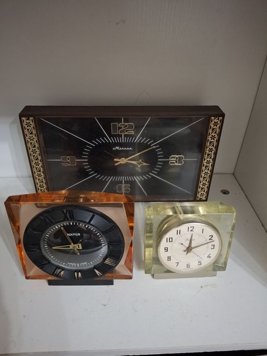 Часы механические  молния