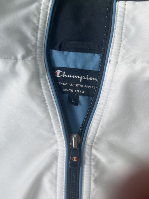 Champion преходно яке