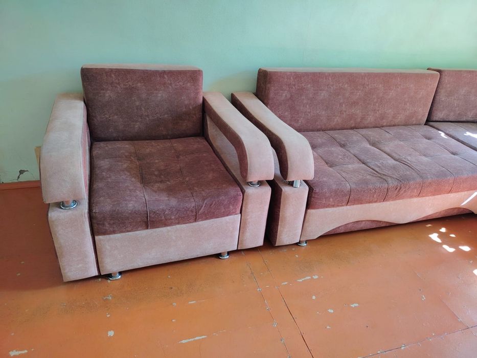 Продам раскладной диван и кресло