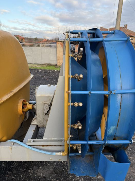 Вентилаторна пръскачка 1500 л.