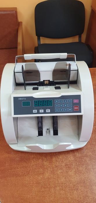 Счётная машинка для денег