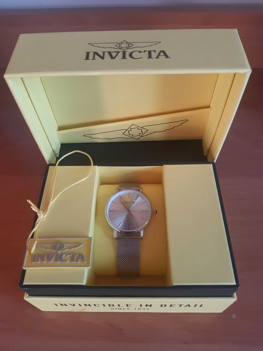 Часовник INVICTA Invincible in detail, дамски