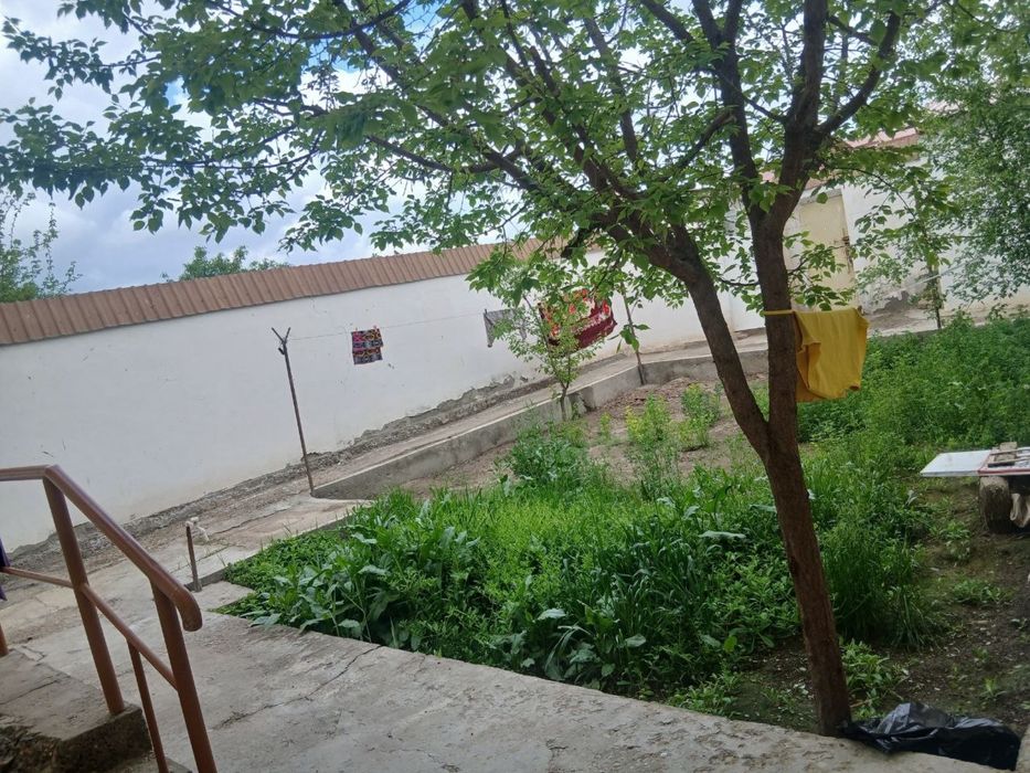 Choruqda joylashgan katej sotiladi