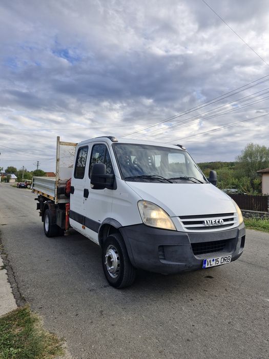 Iveco Daily Basculabil și Macara
